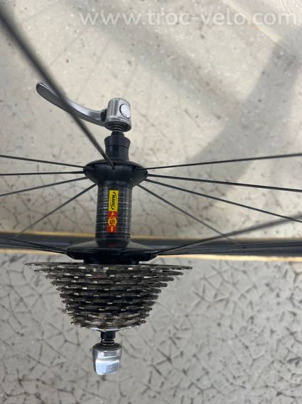 Paire de roues carbone à boyaux – Avant Oderen Raon / Arrière Mavic Cosmic – Patins - 4