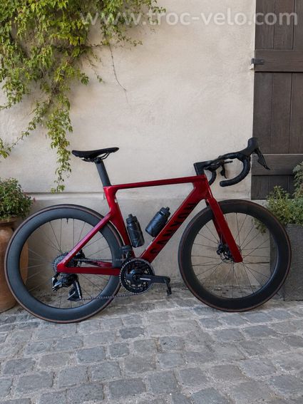 Canyon Aeroad CF SLX taille M – Force AXS, Zipp 404 et CeramicSpeed