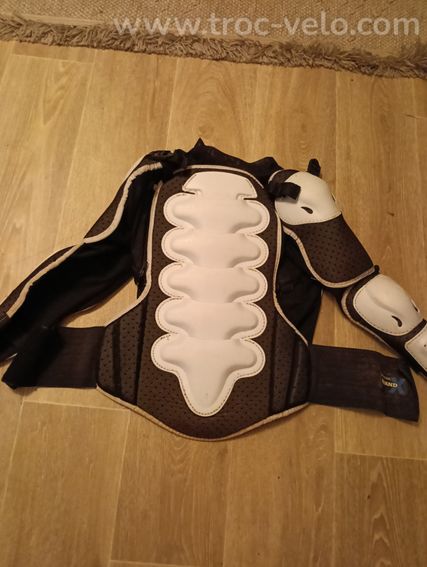 plastron de protection vtt - 3