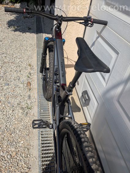 Trek Slash 9.8 XT (M/L) remis neuf - 2