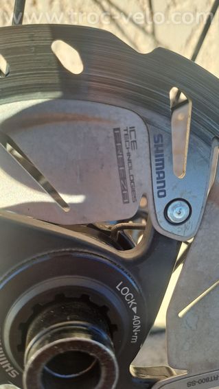 Paire de roues carbone Corima — Freinage disque — Complètes - 5