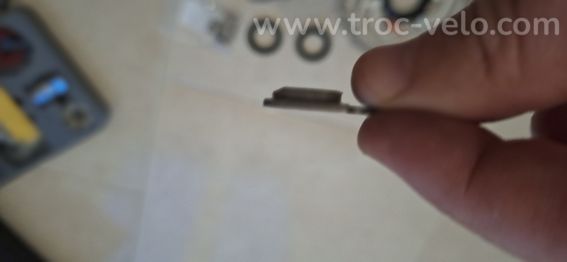 Disques freins et plaquettes Shimano quasi neufs - 2