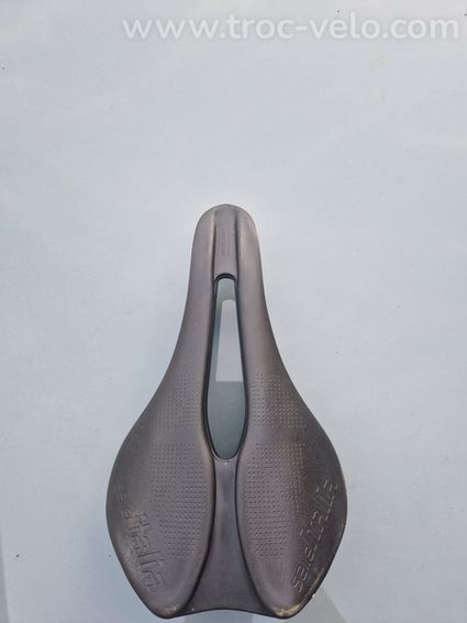 Selle Italia NEUF modele X boost - 3
