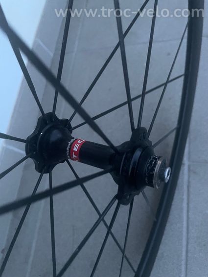 Roue avant carbone CSC 38mm - Patins - Tubeless Ready - Moyeu Novatec - 4
