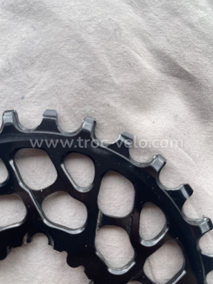 plateauAbsoluteBlack