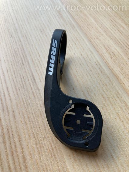 Support de compteur Garmin