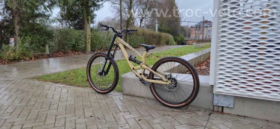 Commencal furious 2019 M  - 5