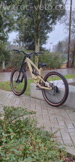 Commencal furious 2019 M  - 10