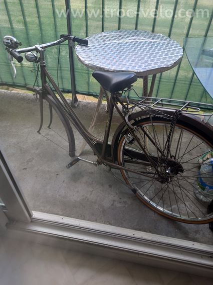 Roue avant 650x35 pour vélo de ville