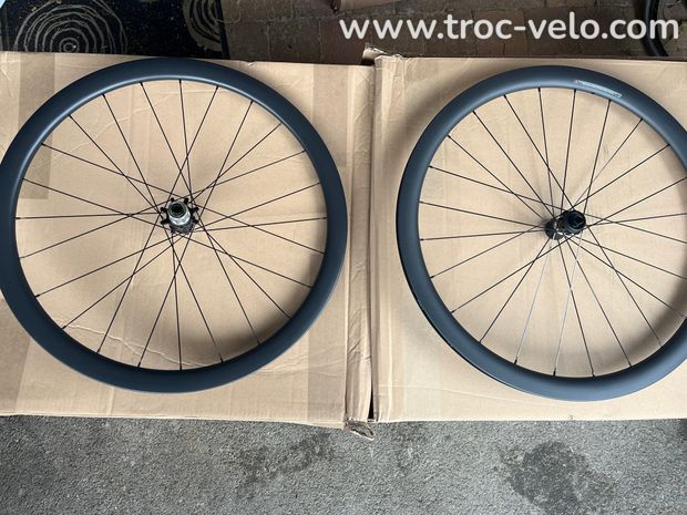 VISION Paire de roues METRON SC40 Disc Carbon (neuf) - 1