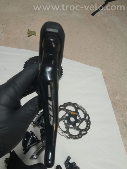 Groupe Shimano 105 11 vitesses disques - 9