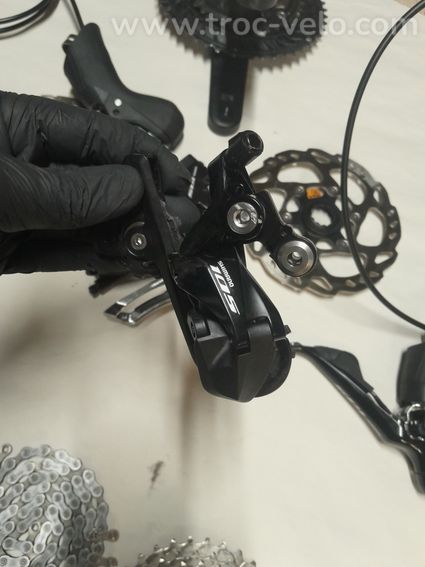 Groupe Shimano 105 11 vitesses disques - 14