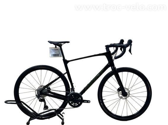 Giant Revolt Advanced 2 Carbon Vélo de gravel Shimano GRX 2023