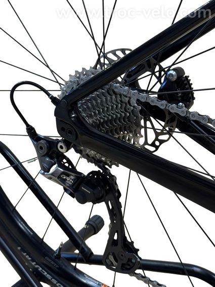 Giant Revolt Advanced 2 Carbon Vélo de gravel Shimano GRX 2023 - 11