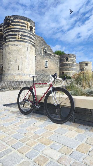 Vélo de route Pinarello Montello - néo-rétro / restomod - Campagnolo Record 11v.