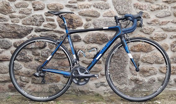 Vente d'un vélo de route Haibike Speed RC à dérailleurs électriques di2 et à freins à patin