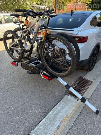 Porte-vélos attelage Thule EasyFold XT 2 vélos + rampe + sac — Lot complet - 2