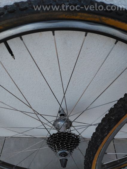 paires de roues 700 route/ gravel /cyclo cross - 2