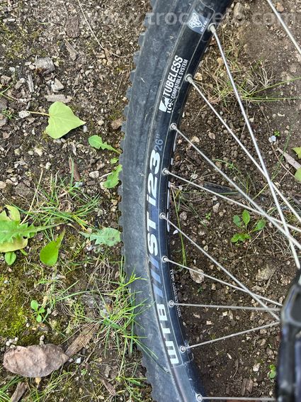VTT Tout-Suspendu KONA Kitsune - Taille M - très bon état - 13