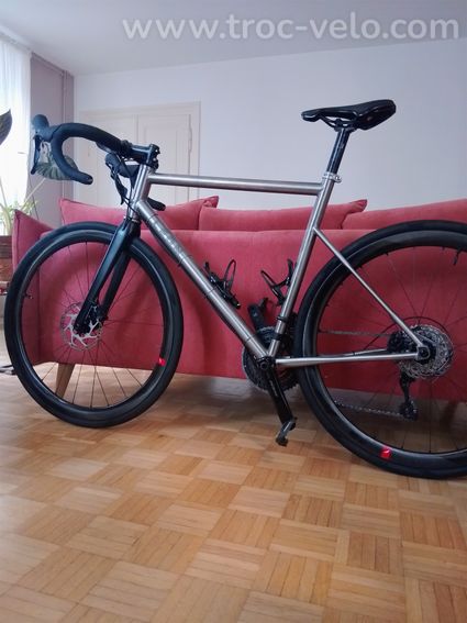 Vélo de route titane - Leon Genus (2024) en taille 56 (L) - 3