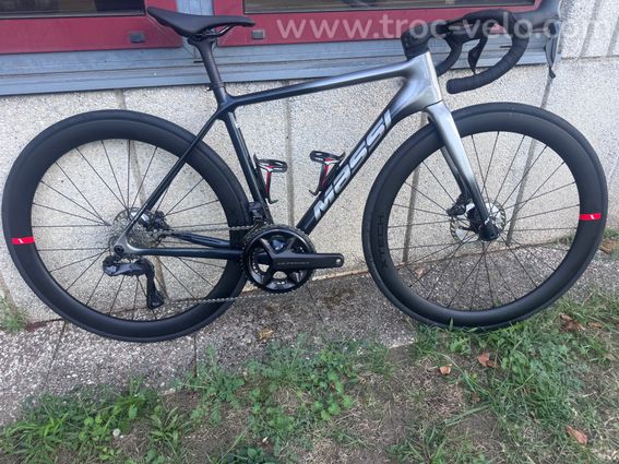 Vélo Massi team race neuf T48
