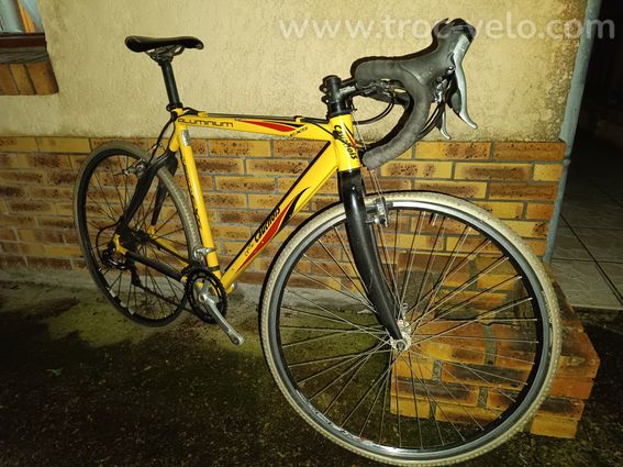 Vélo de cyclo cross EXS taille 56
