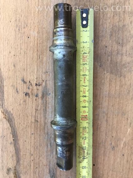 je recherche un axe de pedalier avec ses cuvettes pour un triporteur juery - 5