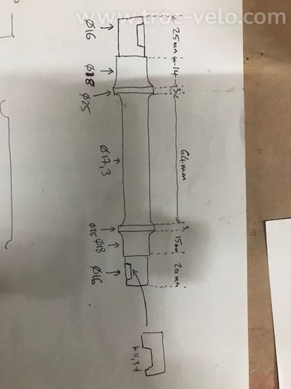 je recherche un axe de pedalier avec ses cuvettes pour un triporteur juery - 9