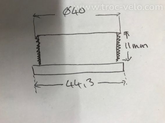 je recherche un axe de pedalier avec ses cuvettes pour un triporteur juery - 10