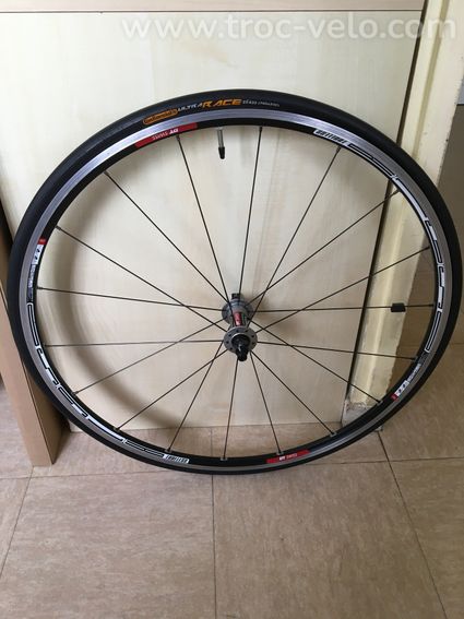 Roue AV DT Swiss 1650 Alu (Tubeless) prête à rouler - 2