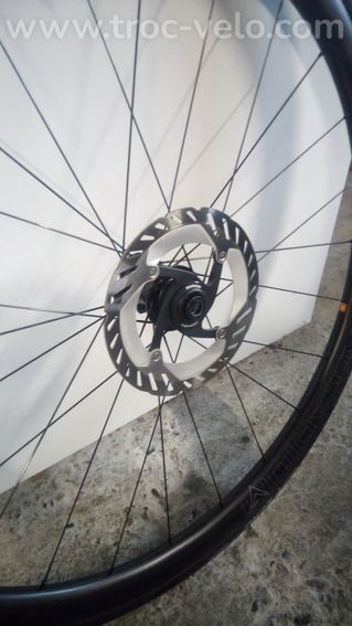 Paire de roues carbone Velomann Palladium 33 - 4