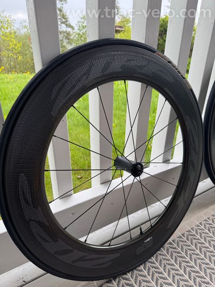 Paire de roues complète Zipp Super9 + freins sur jante 808 NSW. - 3