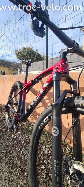 VTT TREK Supercaliber 9.9 AXS Peinture Project ONE Taille L Gen 1 - 2