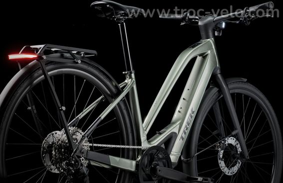 Velo De Ville Electrique Trek Fx 7 Mid Step Shimano Cues 10v 360wh 700mm Vert 2025 Velo D Exposition - 2