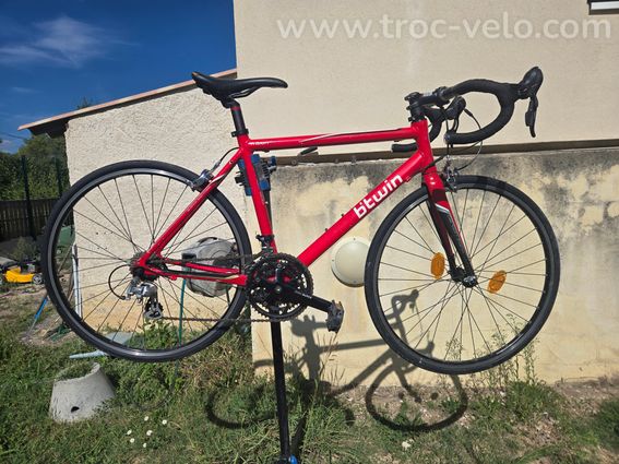Triban 3 fourche carbone