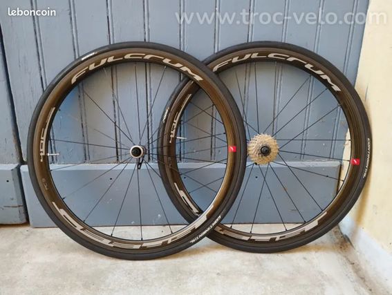 Roues carbone Fulcrum Racing Speed 40C AC3 à pneus, vélo route course