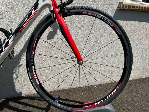 Velo de Route Viper Carbone Taille 53 - 11