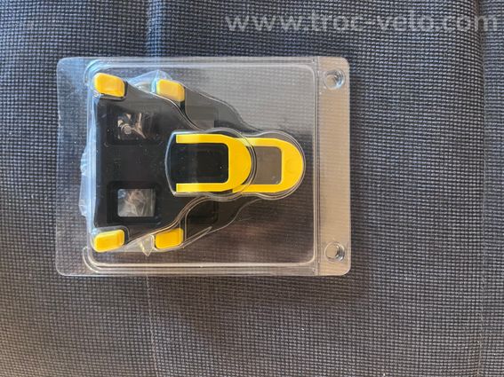 Calles et pédales de vélo de route jaune et bleue de chez Shimano - 2