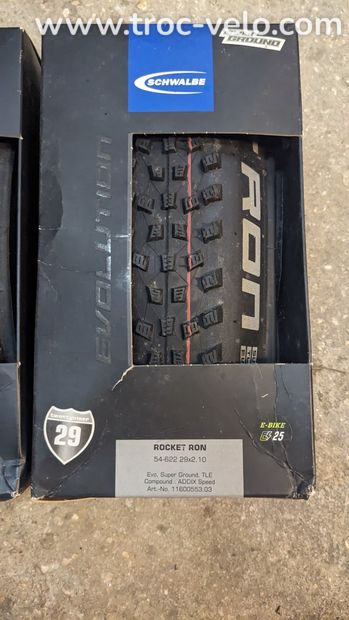 Lot 2 pneu rocket Ron 2,10 29 pouces tubeless neuf - 2