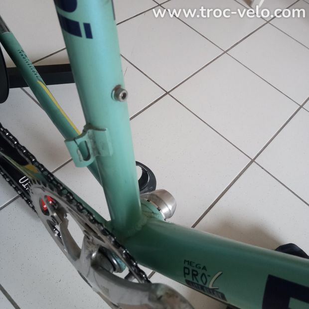 cadre course Bianchi alu 7005 T53 - 5