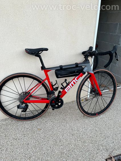 Vélo route bmc