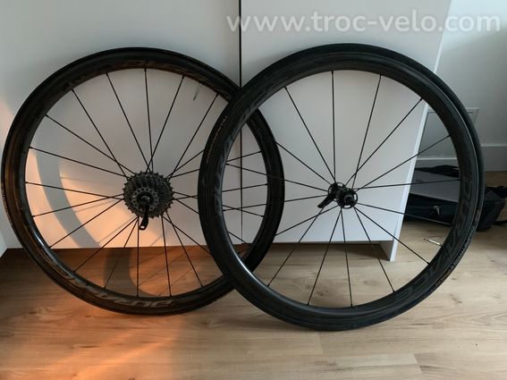 Paire de roues Simano Dura-Ace carbone boyau
