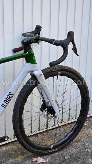 Gravel carbone 8,30 kilos - SRAM Force AXS XPLR - Roues carbone céramique - Taille M