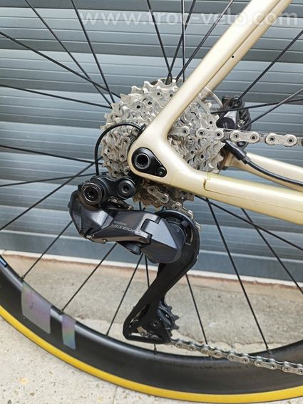 Adris Le Performance XL Ultegra Di2 ZIPP 303S 2024 - 4