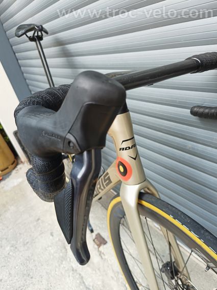 Adris Le Performance XL Ultegra Di2 ZIPP 303S 2024 - 6
