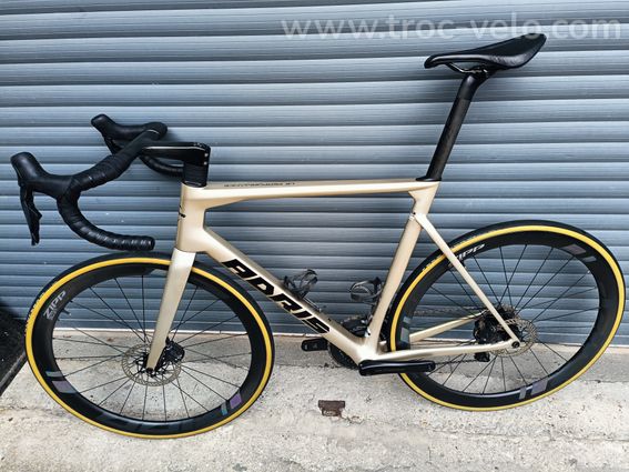 Adris Le Performance XL Ultegra Di2 ZIPP 303S 2024 - 11