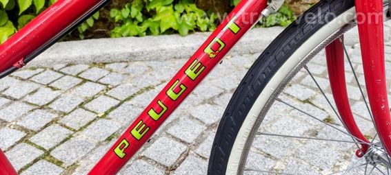 Vélo Peugeot enfant rouge TBE - pneus neufs - 10