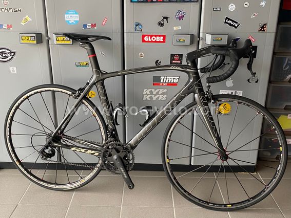 Vélo de route Look 695