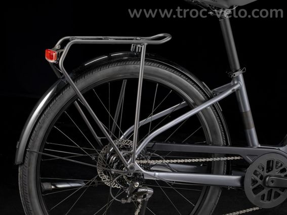 Velo De Ville Electrique Trek Verve  1 Lowstep Lt 250wh Shimano Acera 8v Gris   Velo D Exposition - 7