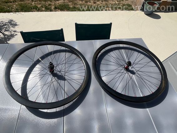 Paires de roues DTSwiss carbone tubeless 38mm moyeux 240s XDR Disque - 2